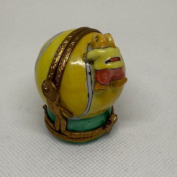Rare Limoges France Trinket Box – Bear on Tennis Ball, Triple Hinged - Picture 5 of 14